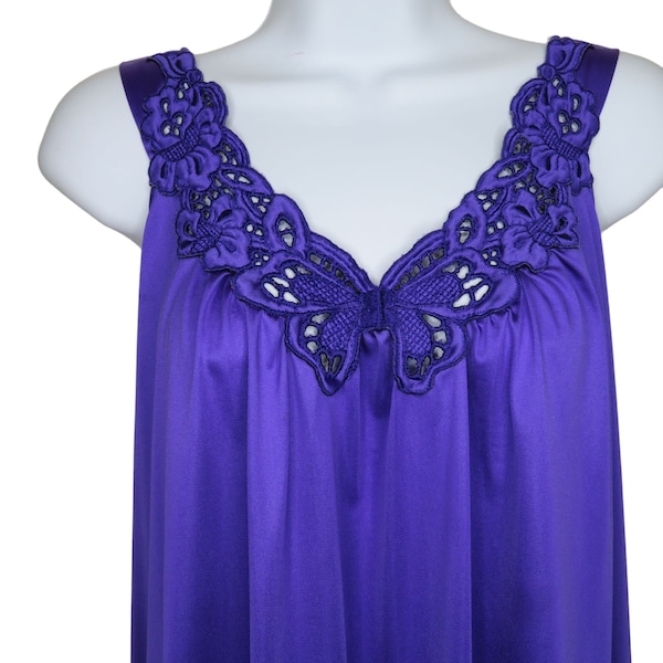 Vintage Vanity Fair Full Length Nightgown Womens M Purple Nylon Embroidery Sleeveless