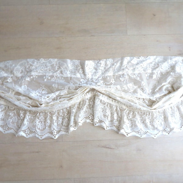 Vintage Sheer Floral Lace Curtain Valance Off White Beige Gathered 12 x 44 inch Pocket Rod