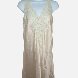 Vintage Private Luxuries Full Length Satin Slip Nightgown M Pink Embroidery Lace Beaded Bridal Honeymoon Made in USA