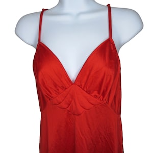 Vintage 70s/80s Vanity Fair Full Length Slip Nightgown S Red Nylon Quilted Low Back USA Made