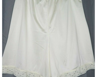 Vintage 60s Olga Panti Slip Petti Leg Panties Women's L White Nylon Lace Modest Lingerie USA