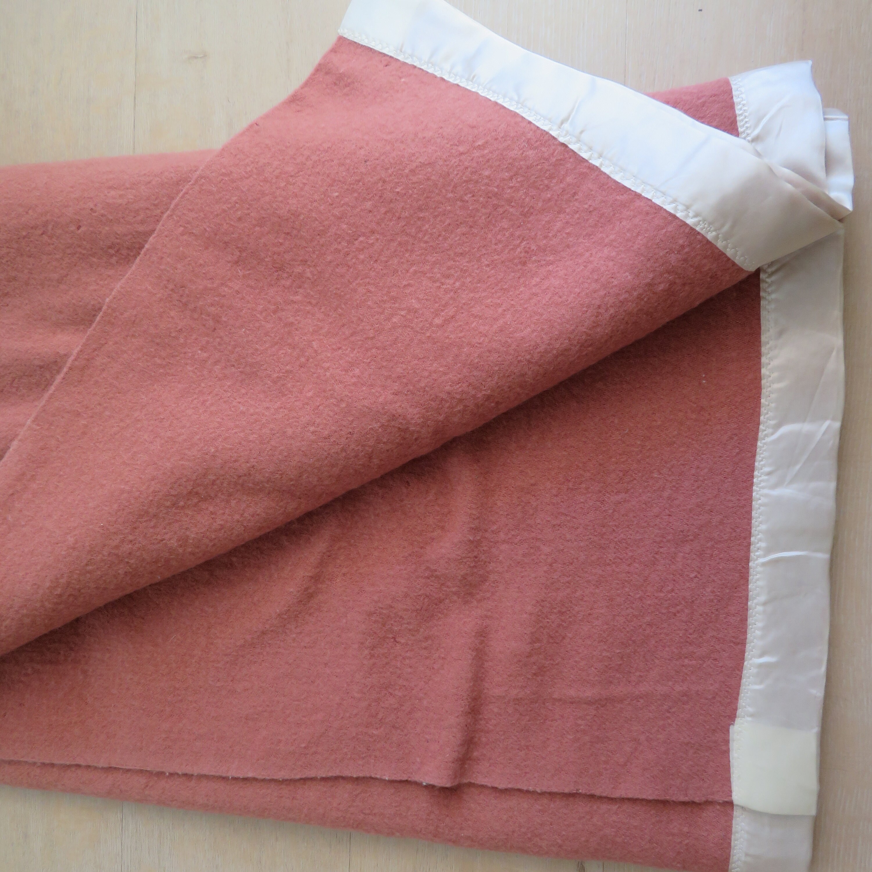 Vintage 100 Virgin Wool Blanket Heavy Thermal Satin Trim 70 x Etsy
