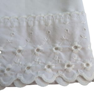 Vintage Martex Vitt Standard Örngott Med En Öppning Med Broderad Fåll Tillverkad I USA bild 2