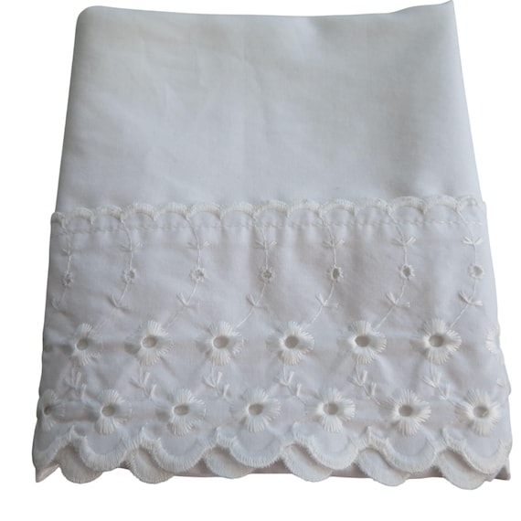 Vintage Martex White Standard Pillowcase One Eyelet Embroidery Hem Made In USA
