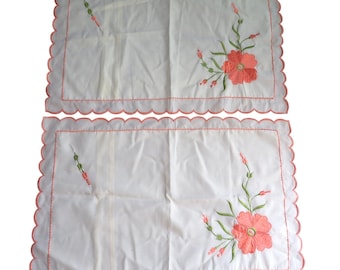 Vintage Embroidered Floral Sheer Pillow Shams Scalloped Edges Set of 2 NEW