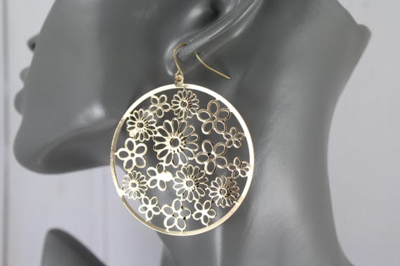 Cut Out Filigree Scroll Oval Teardrop Design, 2 Inches Long