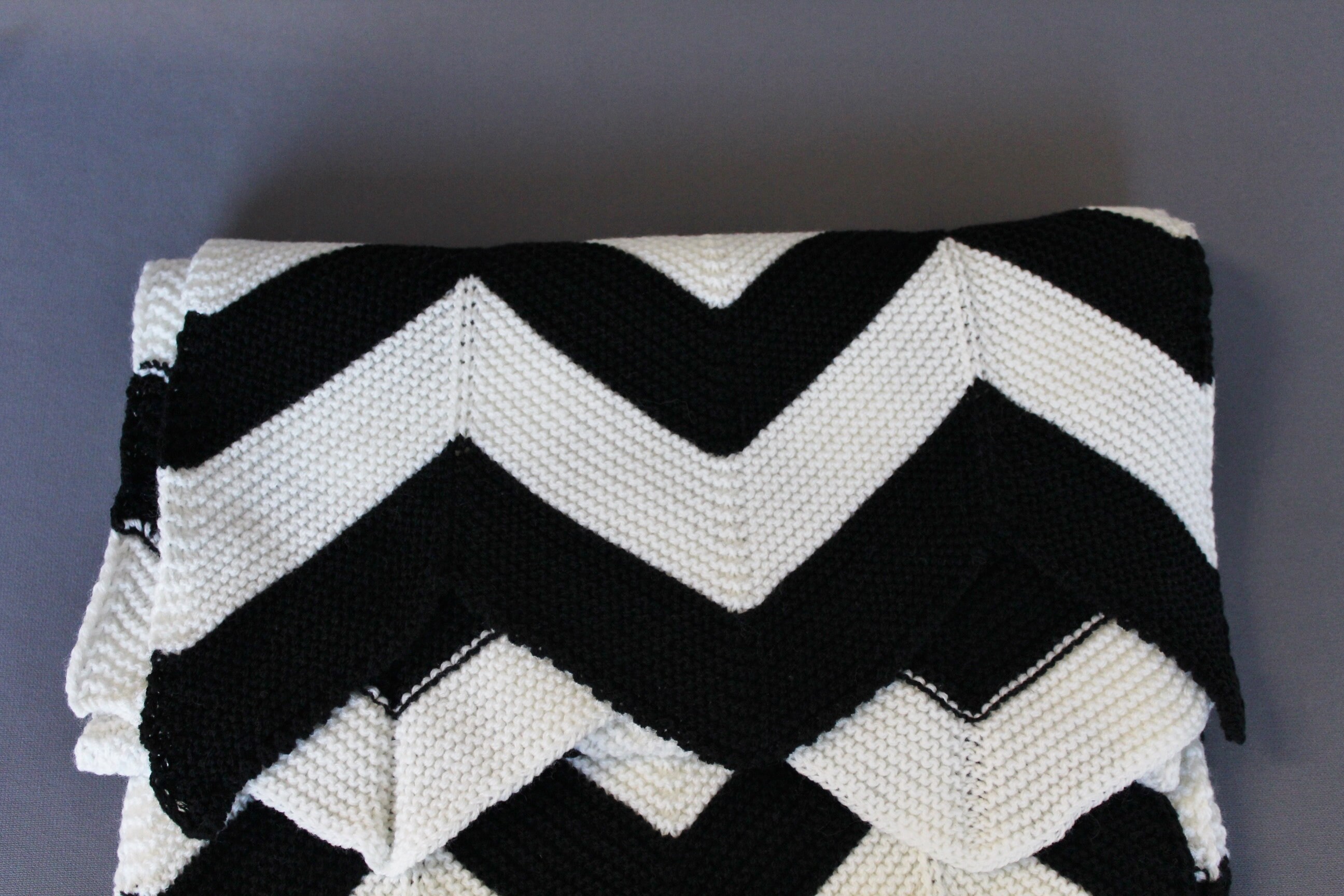 Black Cream Chevron Soft Knit Circle Long Scarf Chevron Zig Zag Stripe ...