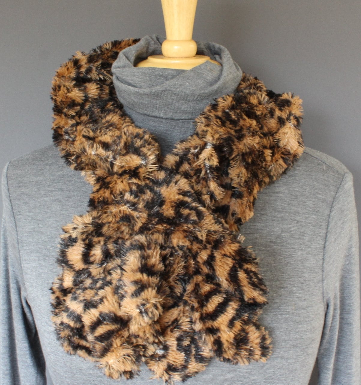 🧡 Scarf Leopard Print - Short scarf