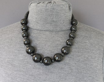 Black wood big chunky bead  21" necklace beaded wooden lightweight graduated size beads