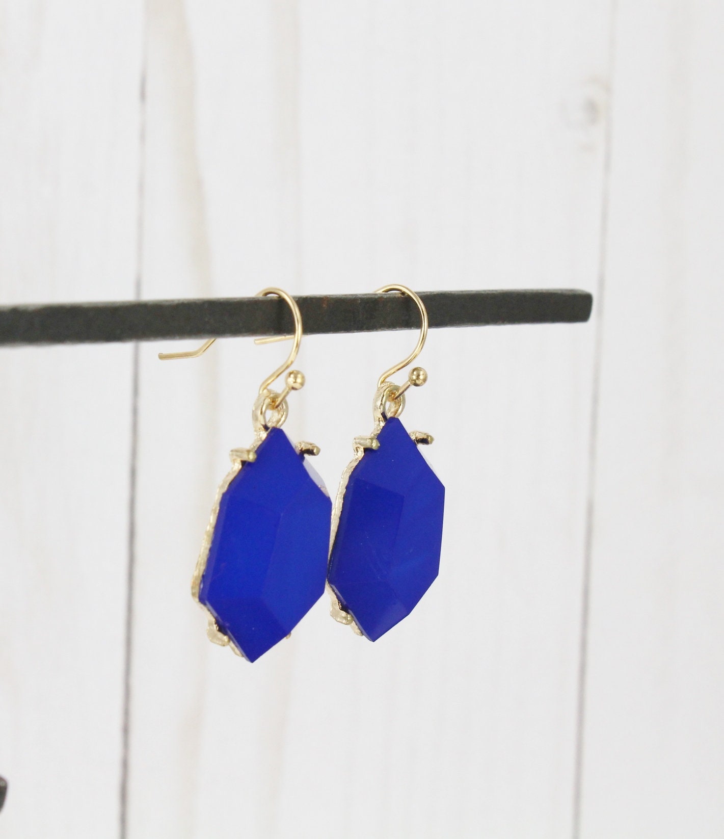 Royal Blue Kendra Scott Earrings KENDRA SCOTT DAPHNE NAVY MOTHER OF PEARL GOLD TONE DROP  main image 4
