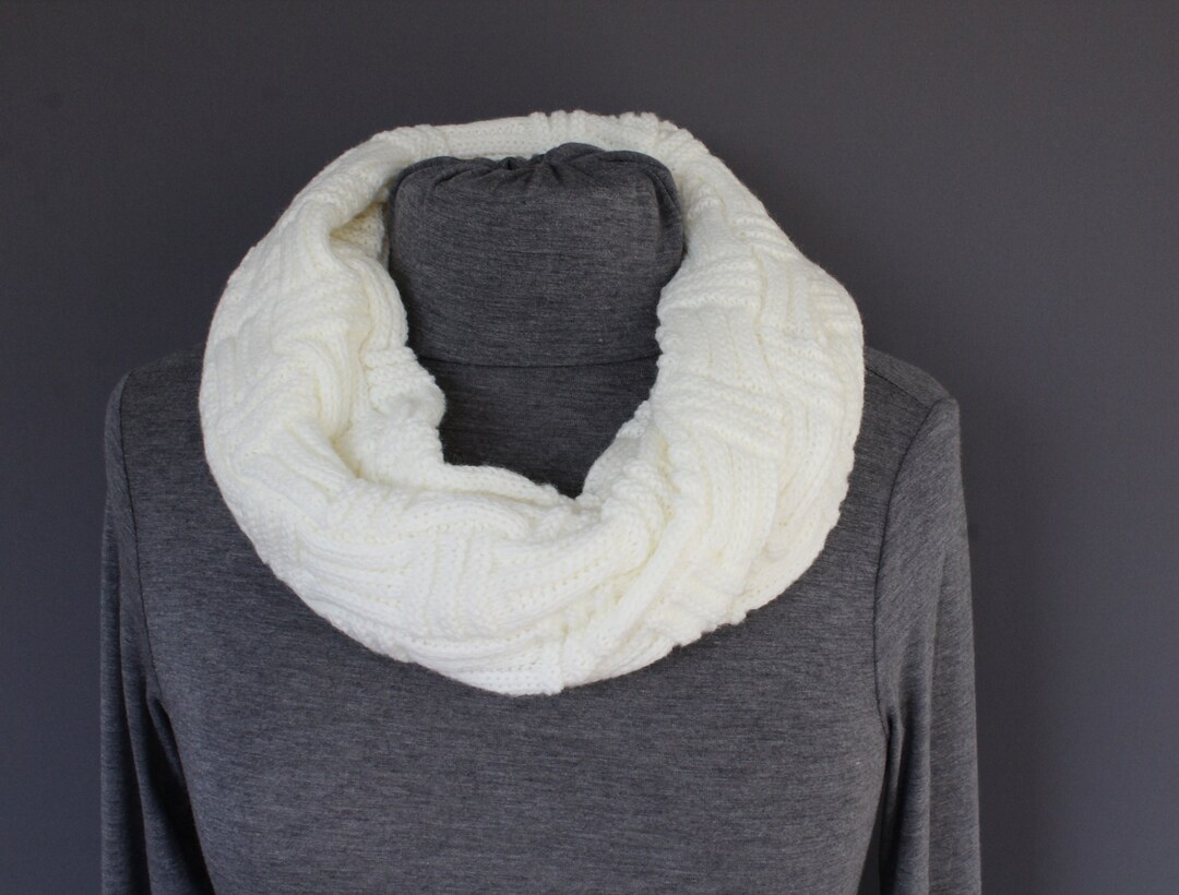 Cream infinity chunky knit circle scarf off white Cream INFINITY SCARF Solid Off White, Handmade Crochet  main image 2