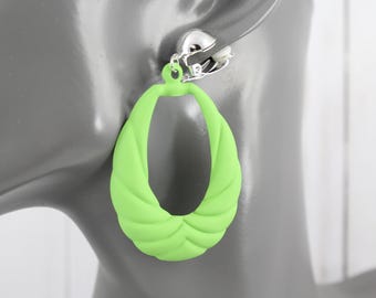 Clip on earrings Green teardrop dangle oval pendant silver clips lightweight non-pierced 2.75" long