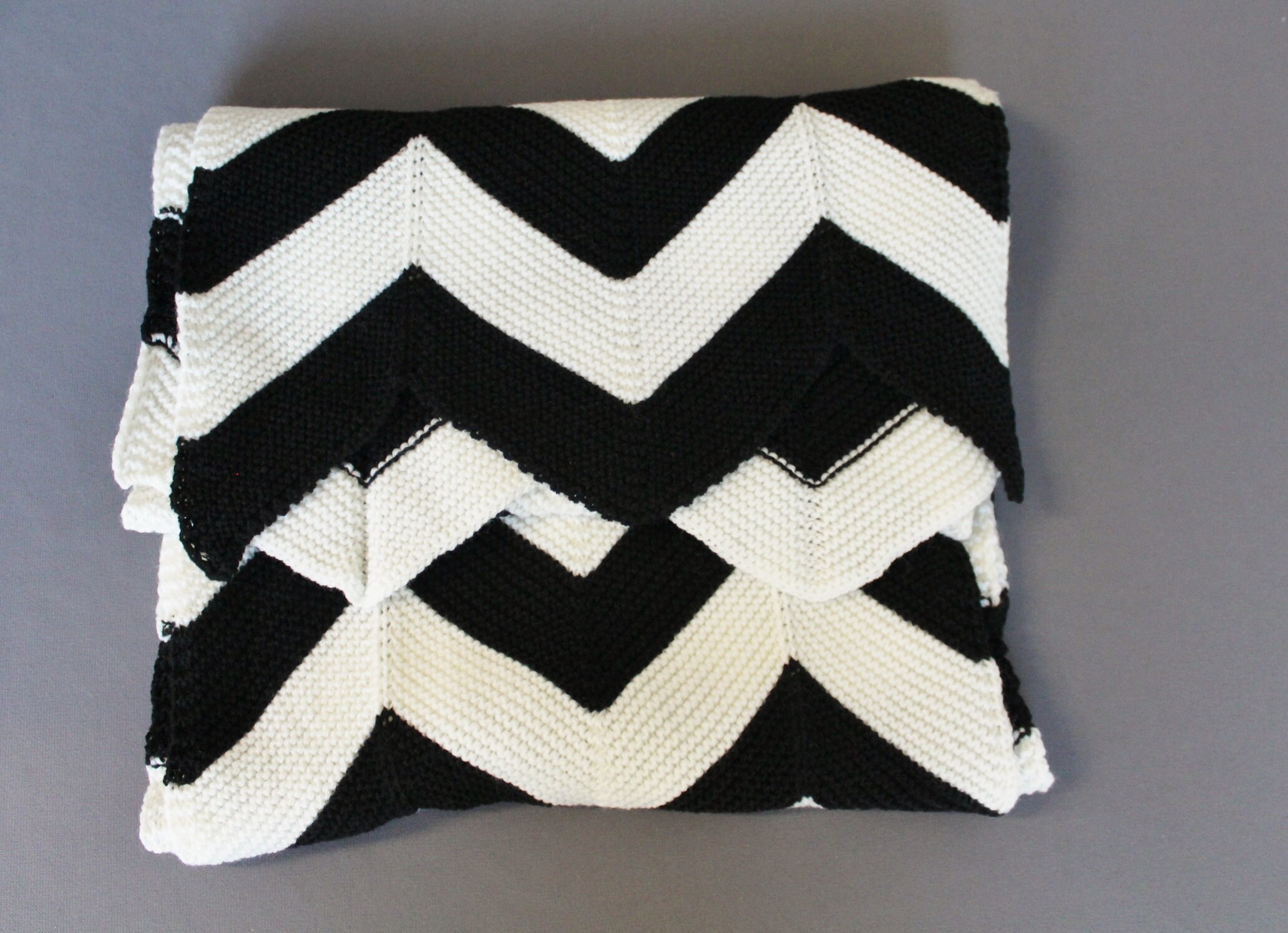 Black Cream Chevron Soft Knit Circle Long Scarf Chevron Zig Zag Stripe ...