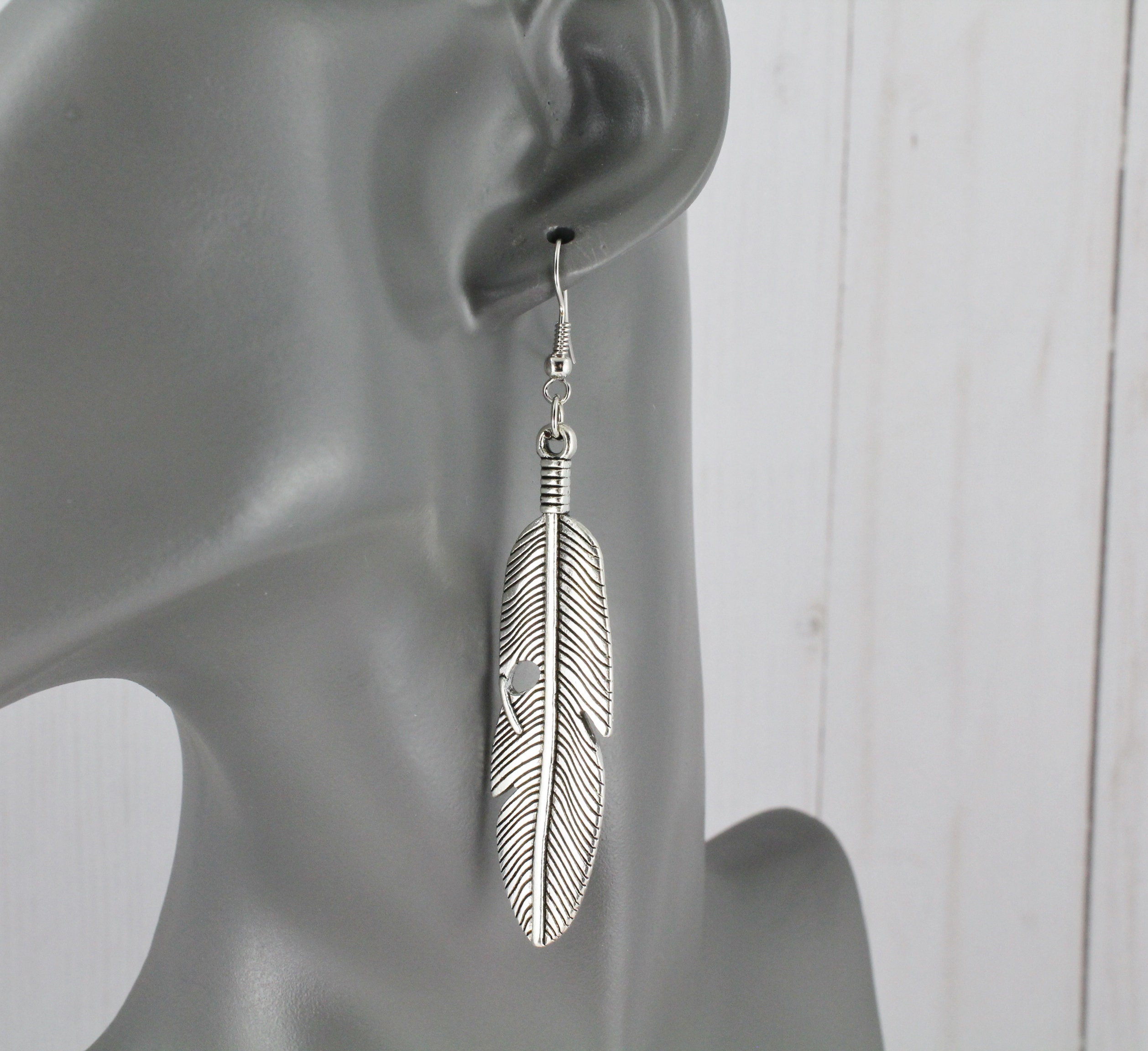 il_fullxfull.2964303243_c1kd.jpg 🆕Women\'s Silver Leaf Earrings Long Hanging Boho Feather Earrings main image 0