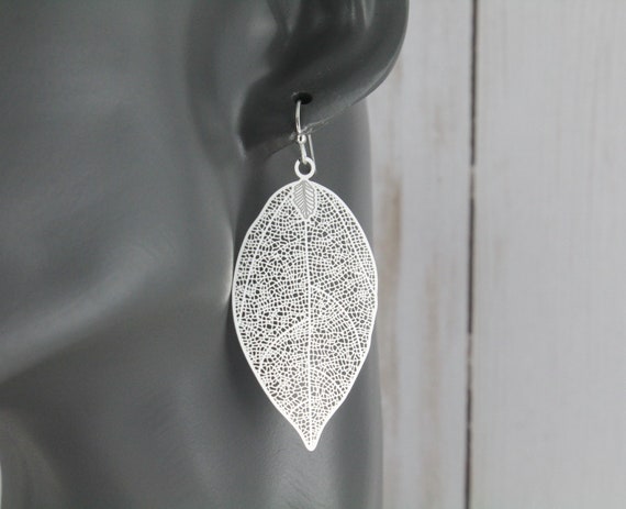 Silver filigree leaf earrings sale
