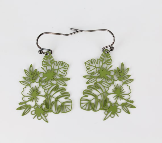 elegant statement earrings Green filigree earrings gift for her geometric leaf earrings green dangle earrings lightweight earrings
