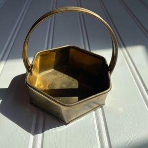 Small Vintage Brass Basket: 1970s Trinket Dish, Home Decor (3x3)
