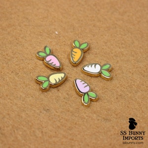 Mini carrot hard enamel pins - mini board filler pin, accent hard enamel pin, cute mini pin, small carrot pin, vegan pin, gardening pin