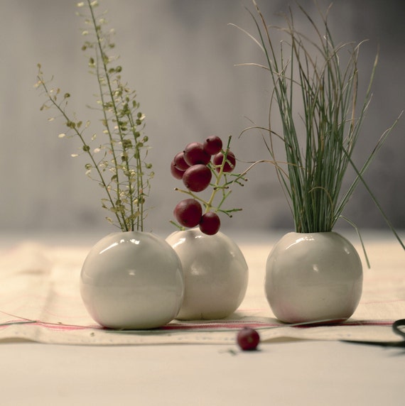 White Bud Vases, Set of Three, Mini Ikebana Vases, Mini Vases 