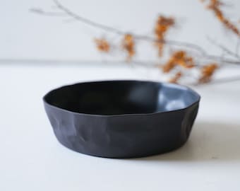 Small Black minimalist decorative bowl