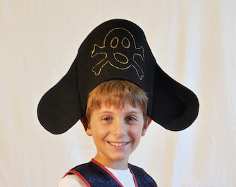 kids pirate hat, pirate hat kid, pirate costume kids, pirate dress up, pirate hat with painted skull, handmade pirate hat, dress up for kids