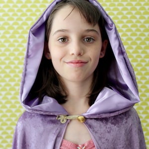 girl cape, princess cape for girls, dress up cape for kids, girl hood cape, dress up clothes for girls, Tata Drama handmade kids costumes