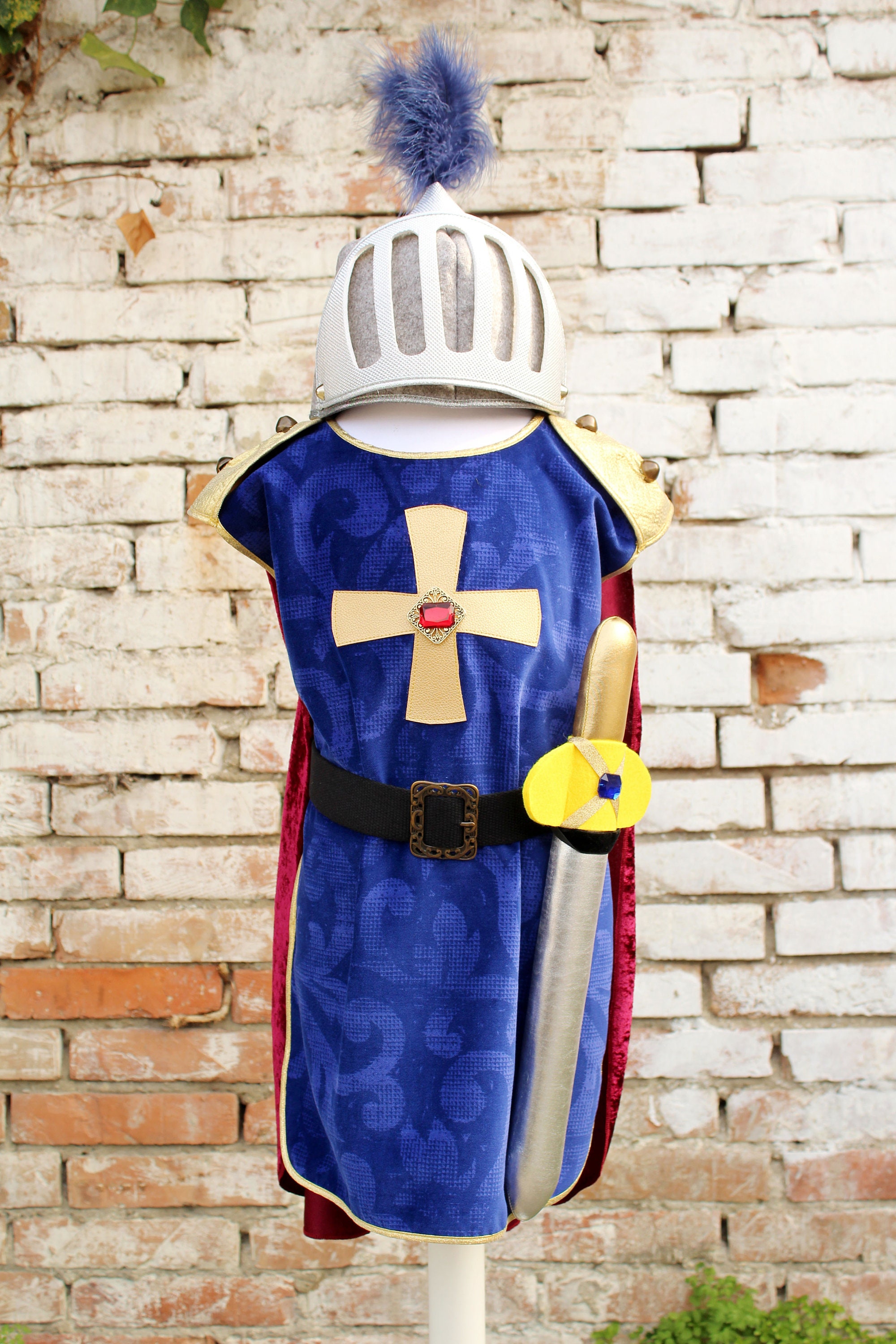 Disfraz De Caballero Para Niños – Set De 10 Piezas Con Espada, Escudo, Capa Y Armadura