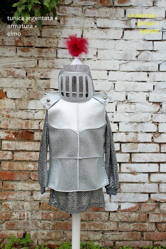 costume da cavaliere per bambini con armatura da cavaliere, cotta di maglia ed elmo con piume colorate, travestimenti per bambini
