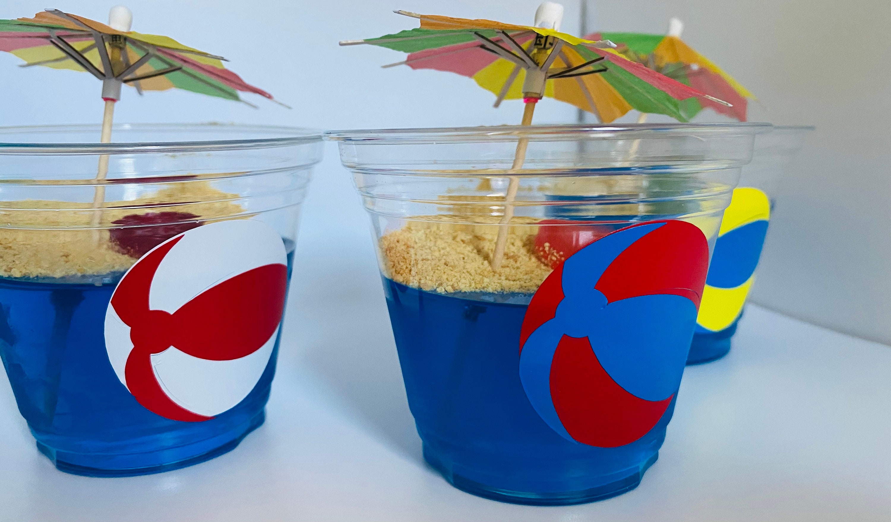 Beach Ball Drink Set / Beach Ball Sip Cups / Beach Pail for Ice Bucket /  Birthday Gift / Mother's Day / Pool Party / Pool Side 
