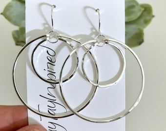 Handgemachte Sterling Silber Doppel Creolen, gehämmert Textur