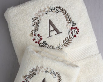 Cotton towels with Christmas wreath