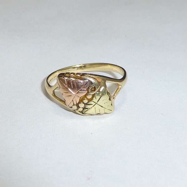 Black Hills Gold ring 10k tri color leaf jewelry