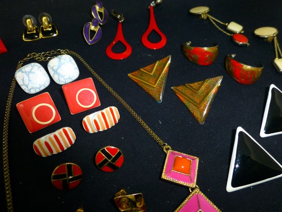 Vintage 1980's enamel jewelry lot earrings neckla… - image 5