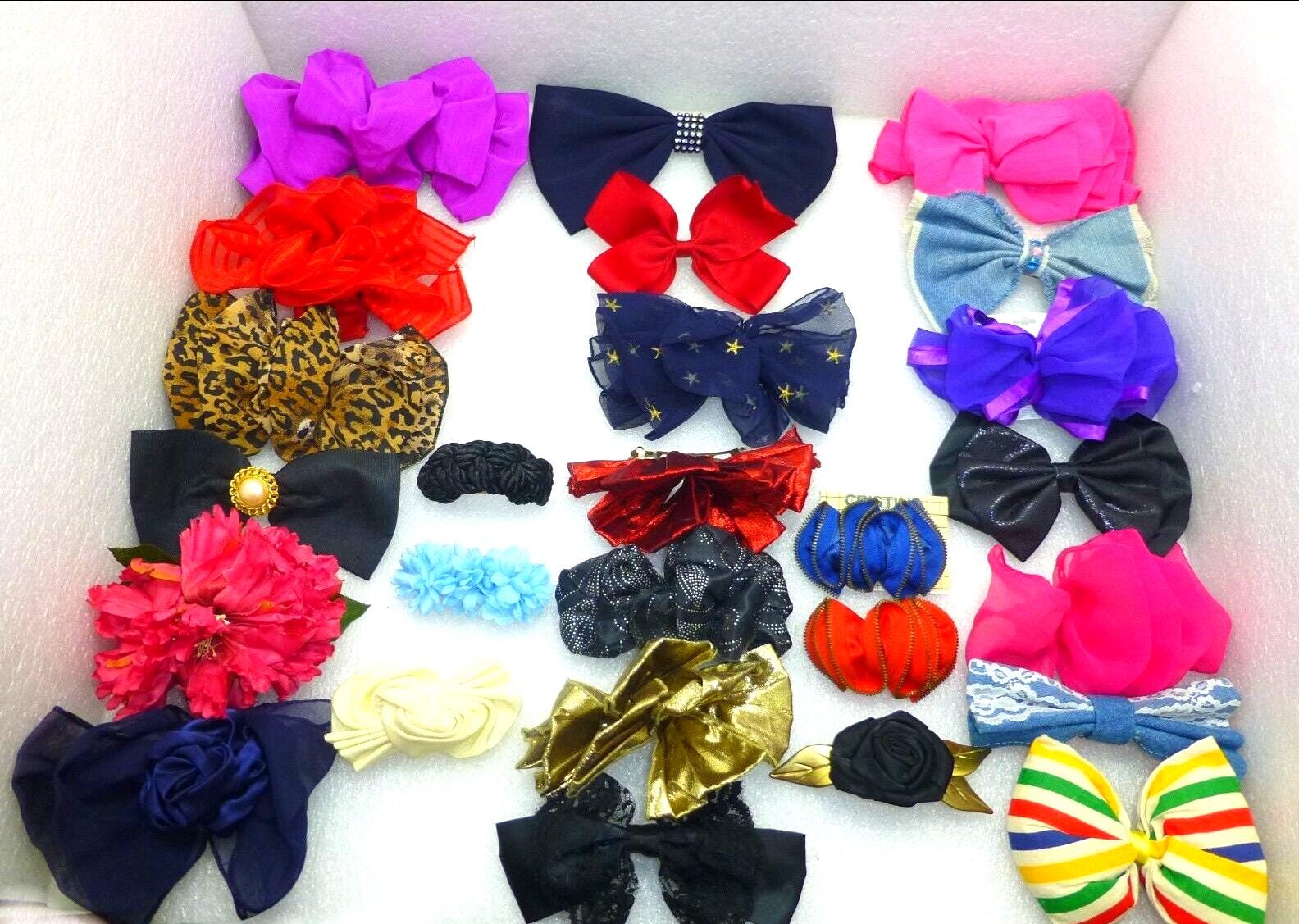 Lot of 4 Vintage 80’s giant hair bows Vintage 80 main image 2