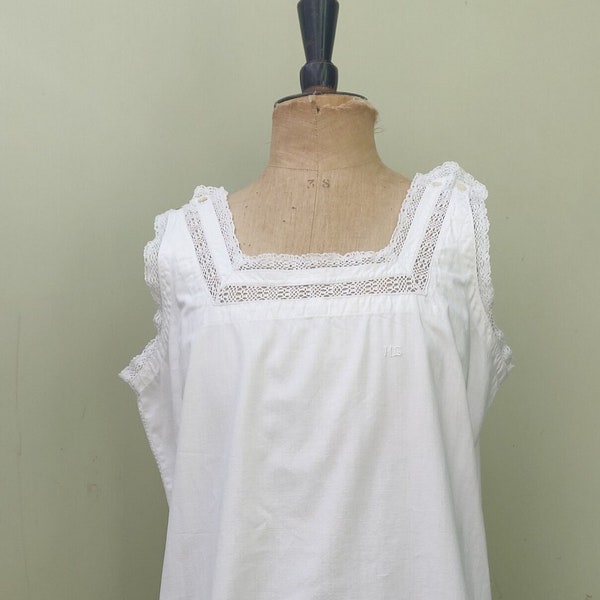 Original early 20th Century lace trimmed shoulder fastening chemise - UK size 12-14