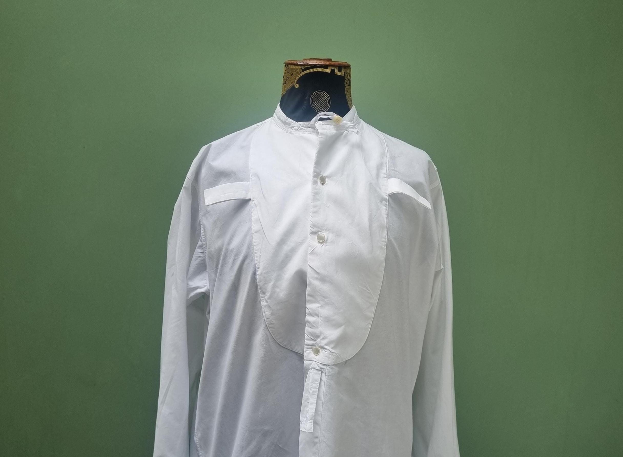 Moss Bros 1970s Formal Dress Shirt With Collars and Shirt