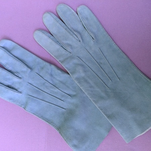 1940s English made for Selfridges, Utility standard blue suede leather gloves.  size 7