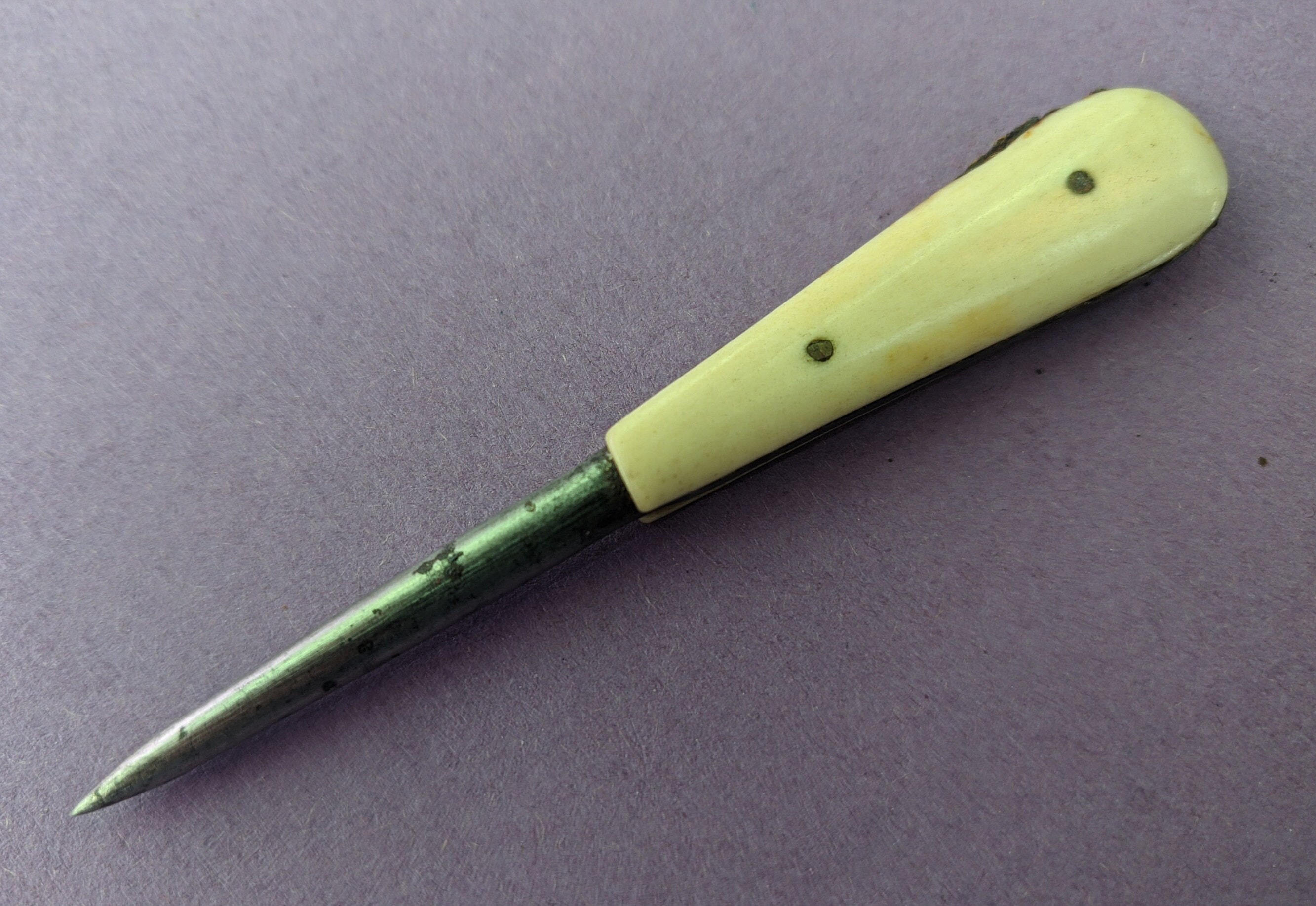Vintage Animal Bone and Mother of Pearl Sewing Awls / Etsy