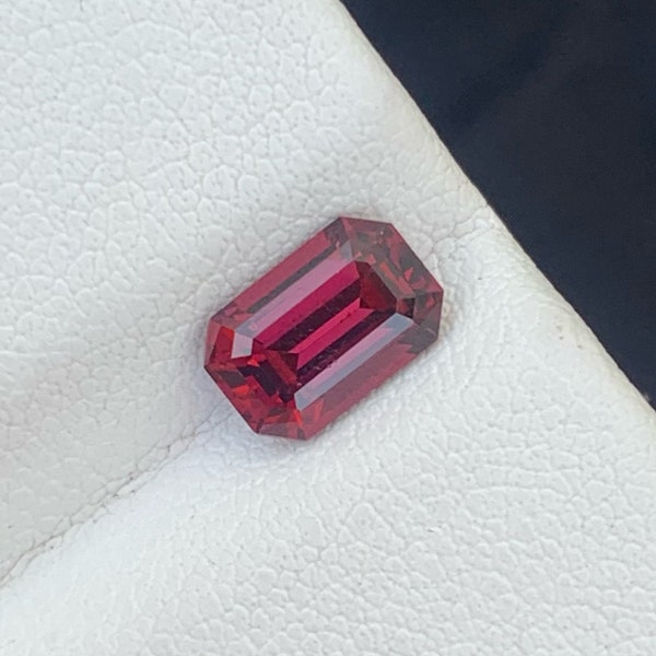 1.55 carats Deep Red Garnet Stone Fancy Emerald Cut Natural Gemstone from Malawi for Jewelry Perfect Ring Size Loose Garnet Gemstone