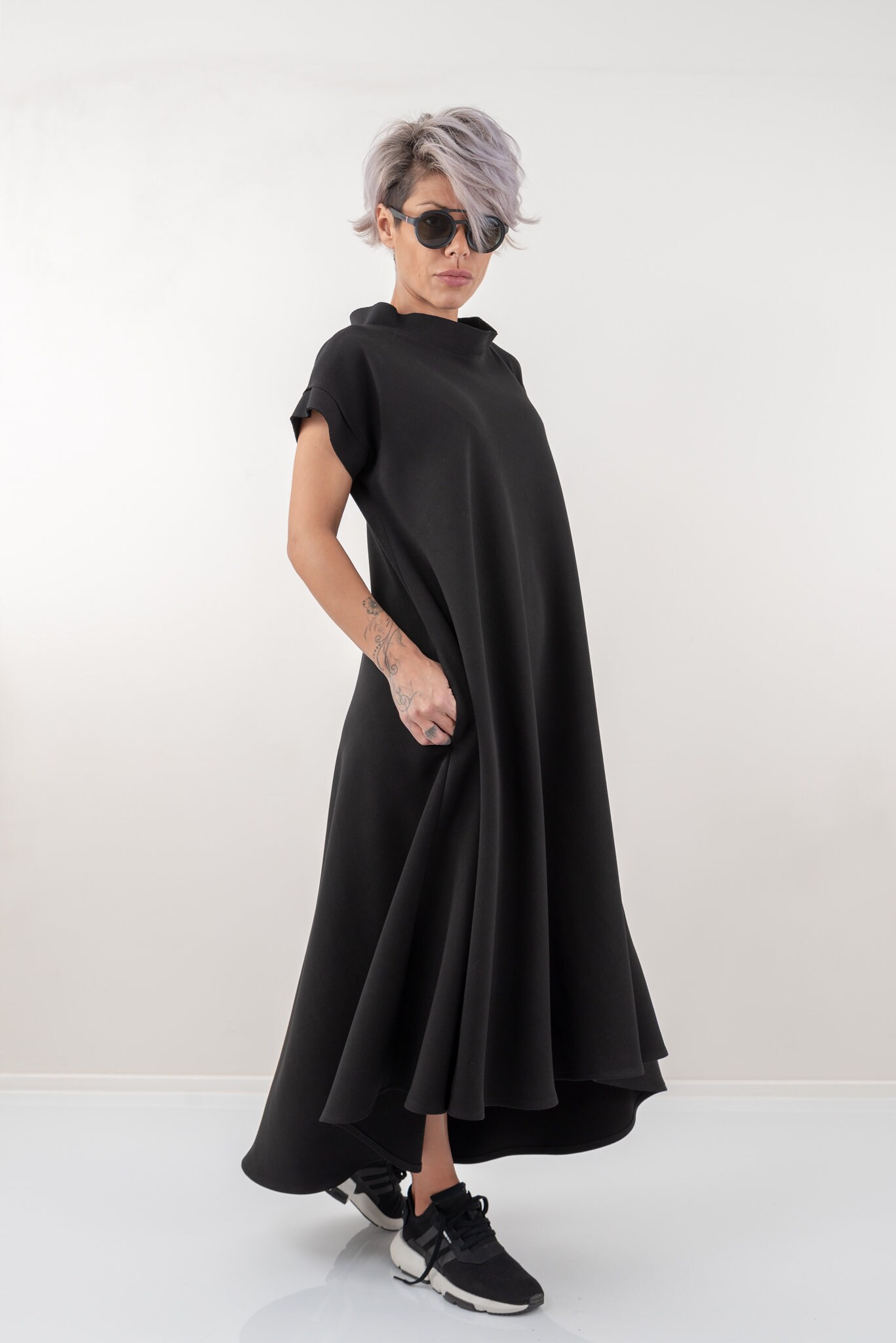 black maxi kaftan