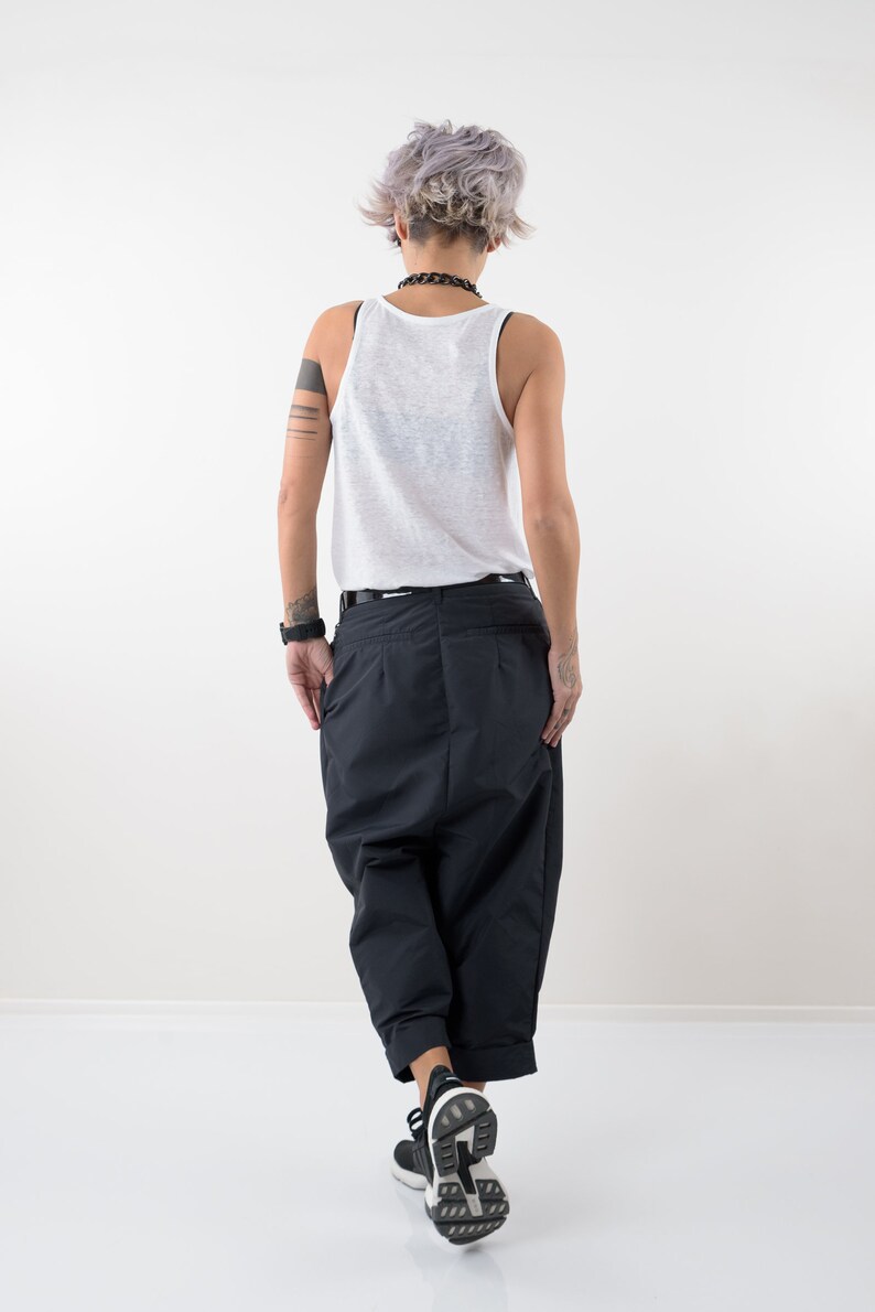 Loose Casual Black Drop Crotch Harem Pants Extravagant Black Pants Side Pockets Unisex pants