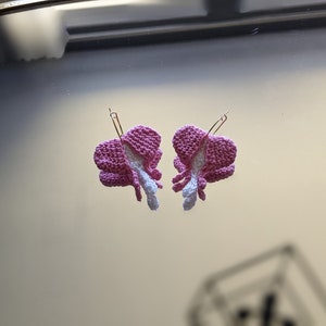 Bleeding Heart Crochet Pattern
