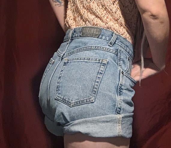 Vintage 90s High-Wasted Light Denim Shorts - image 1