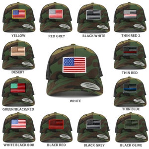 Peut inclure: Douze casquettes de camionneur différentes avec un motif camouflage et une variété de patchs de drapeaux américains. Les patchs comprennent un schéma de couleurs jaune, rouge, blanc, bleu et noir.