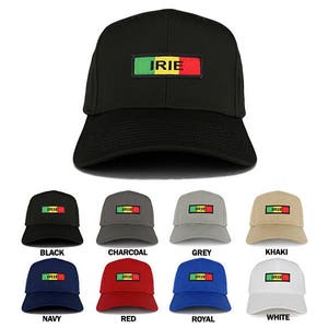 Peut inclure: Un ensemble de 10 casquettes de baseball de différentes couleurs, chacune ornée d'un patch vert, jaune et rouge avec le mot "IRIE" brodé dessus.