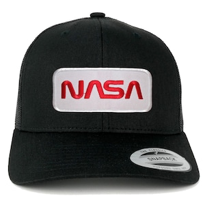 Oversize XXL NASA Worm Red Text Patch Retro Trucker Mesh Cap