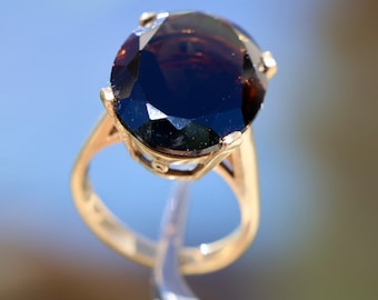 14K 585 Solid Yellow Gold Smoky Quartz  Oval Solitaire 6.5grams RING