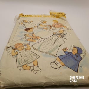 Vintage Cut Simplicity Newborn Babies Layette Wardrobe Sewing Pattern 6072 Newborn