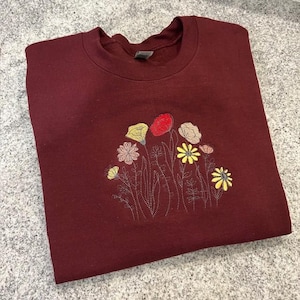 Wildflowers Embroidered Sweatshirt, Flower Crewneck Sweatshirt, Adult Personalized Sweatshirt, Floral Embroidered Shirt, Flower Lover Gift
