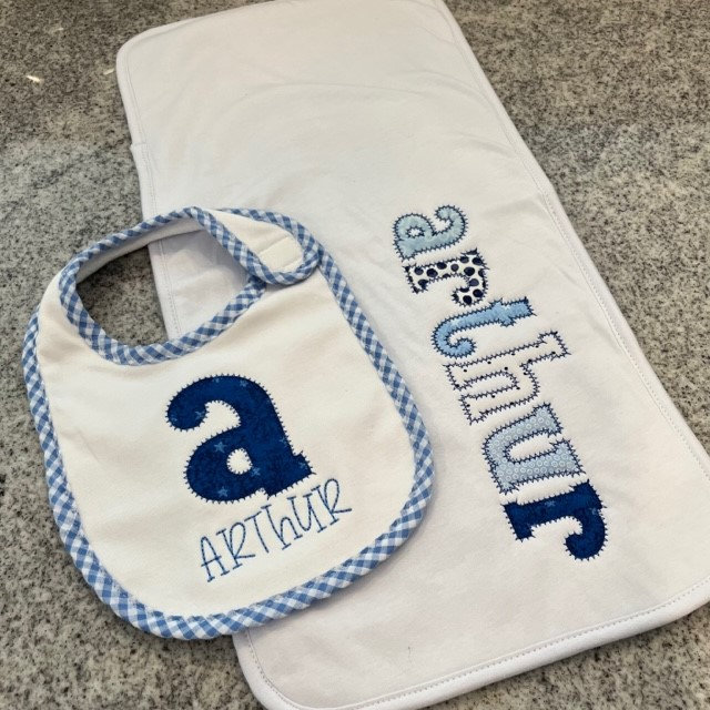 Monogram Burp and Bib Cloth Set, Personalized Burp Cloth, Monogram Bib, Ruffle Burp Cloth, Ruffle Bib, Monogram Burp Cloth and Bib Set